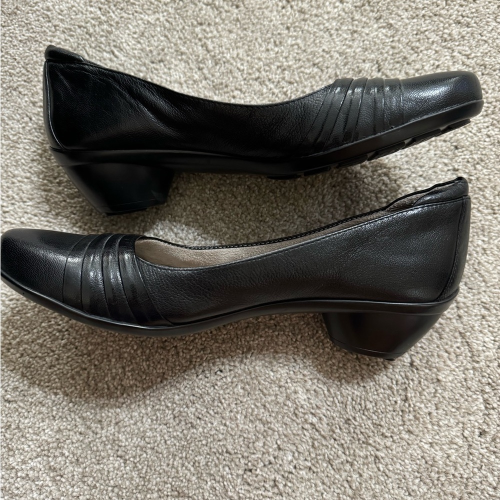 Excellent Preowned Condition Naturalizer N5 Comfort size 7.5